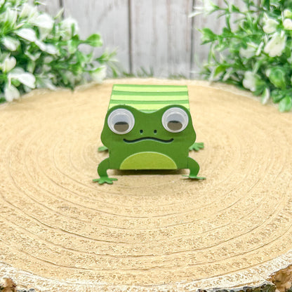 Green Lizard Miniature Gift Box